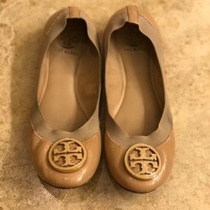 Caroline nude Tory Burch Flats 5.5